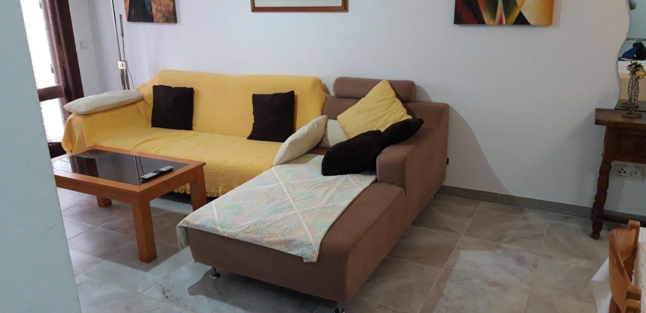 Victoria Apartment Estepona Buitenkant foto