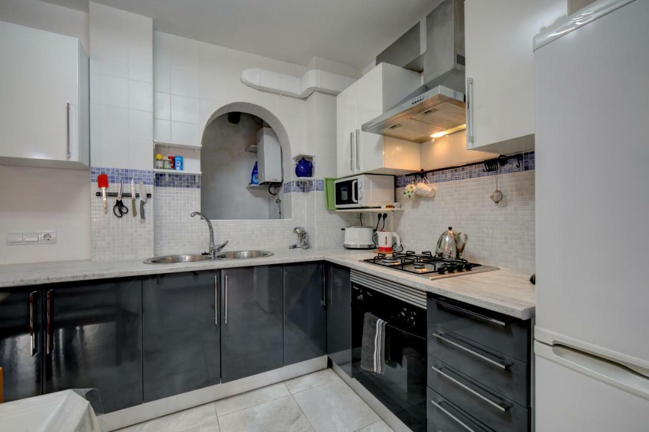 Victoria Apartment Estepona Buitenkant foto
